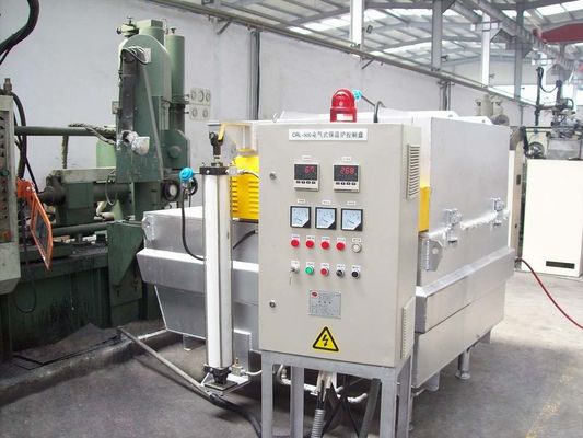 Газ 1 тонны увольнял печь алюминиевого утиля плавя с раковиной 4000 KW алюминиевой