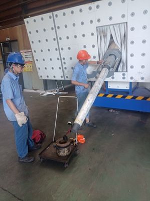 Ротационный флюкс инжектор для инжекционной формовки поднятый краном давление Mpa 0,1-0,6 Плавная и точная работа