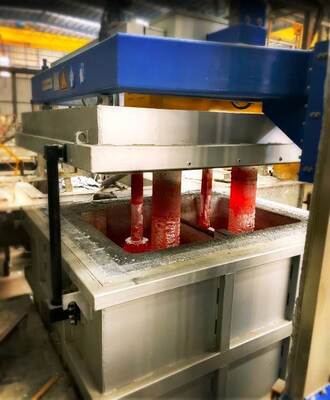 Ротационный флюкс-инжектор с регулируемой скоростью разгасания и графитовым роторным валом для высокочистой азотной газовой алюминиевой переработки