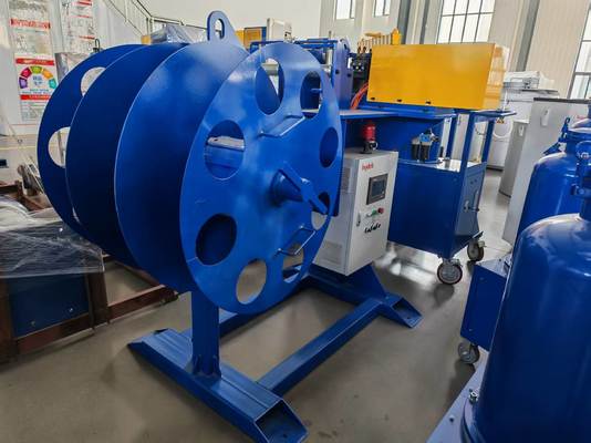 Устройство питания с помощью стержней для стержней AlTiB с диаметром 5-25 мм, точностью ± 0,1 мм и максимальной скоростью 10 м/мин